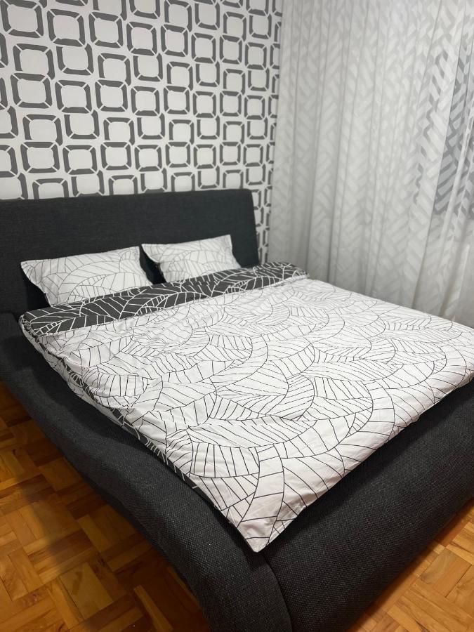 Mona Apartment Taxi#Airport #Parking#Bucharest#Therme Otopeni Eksteriør bilde